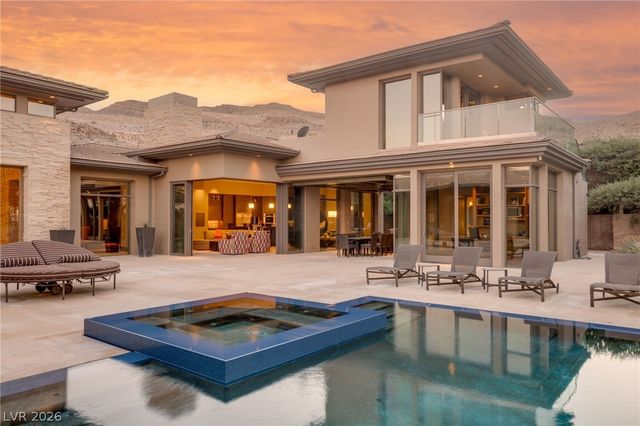 66 Golf Estates Drive, Las Vegas, NV 89141