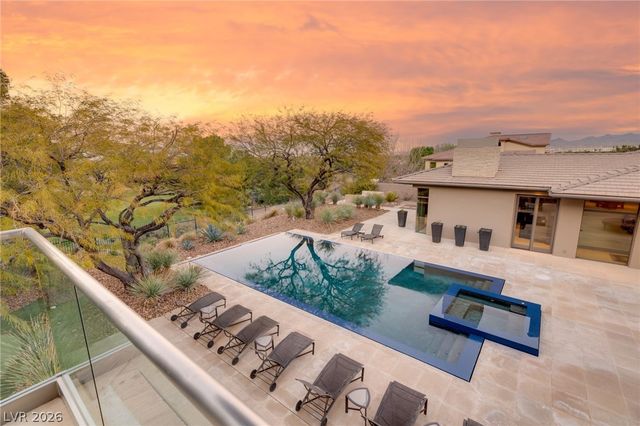 66 Golf Estates Drive, Las Vegas, NV 89141