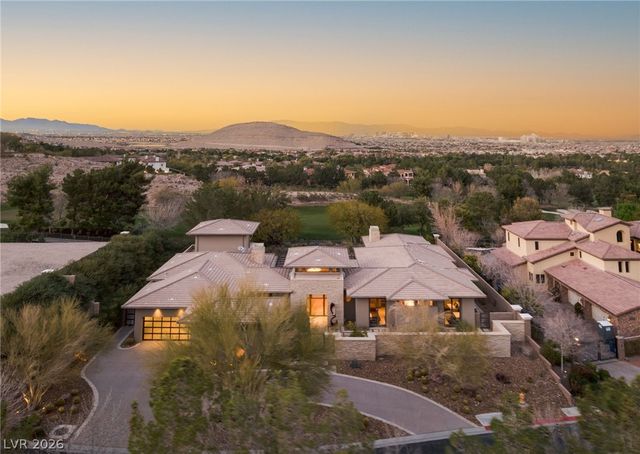 66 Golf Estates Drive, Las Vegas, NV 89141