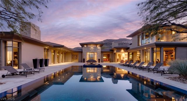 66 Golf Estates Drive, Las Vegas, NV 89141