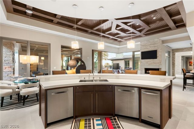 66 Golf Estates Drive, Las Vegas, NV 89141