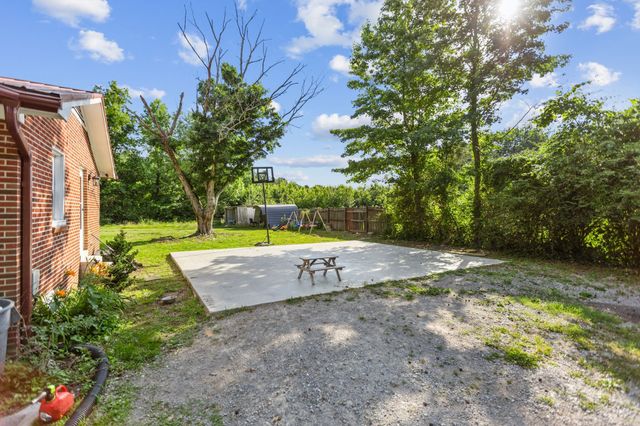 185 Petty Gap Rd, Woodbury, TN 37190