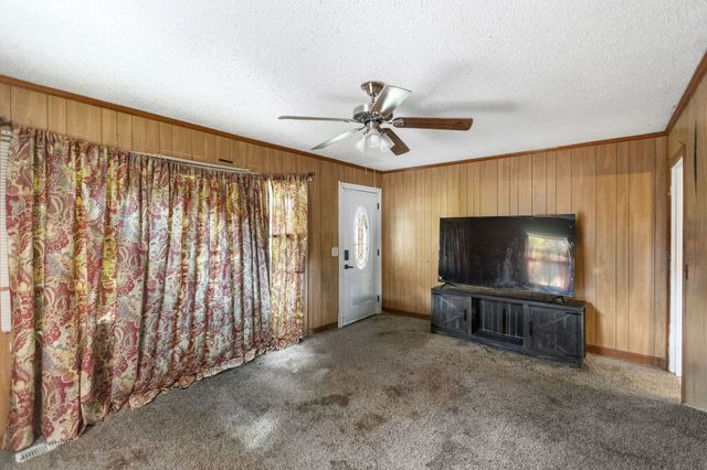 185 Petty Gap Rd, Woodbury, TN 37190