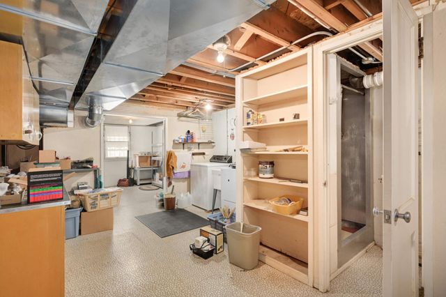 576 Lexington Parkway S, Saint Paul, MN 55116