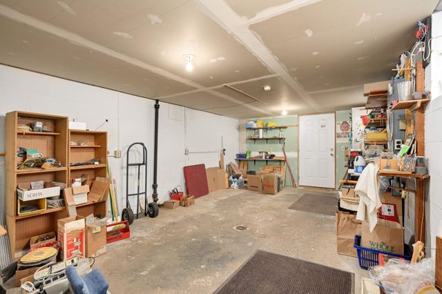 576 Lexington Parkway S, Saint Paul, MN 55116