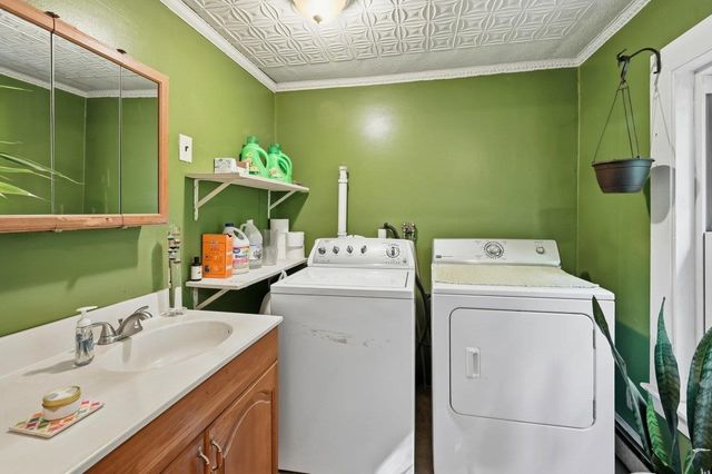 25 Eastman Avenue, Bedford, NH 03110