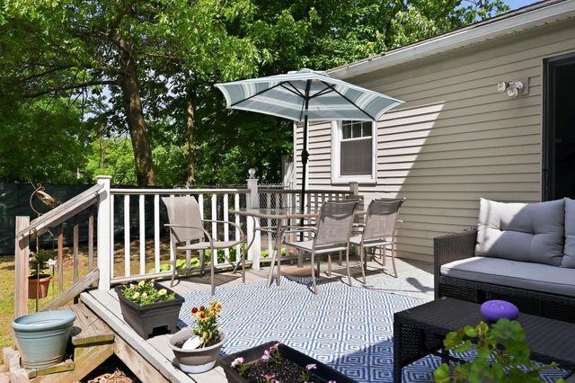 25 Eastman Avenue, Bedford, NH 03110