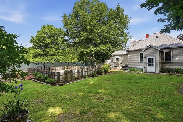 25 Eastman Avenue, Bedford, NH 03110