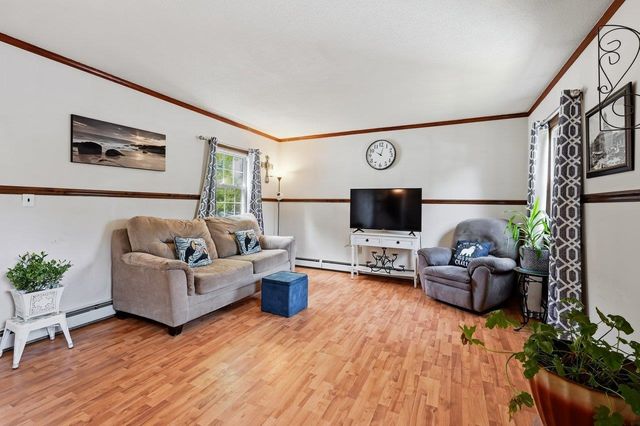 25 Eastman Avenue, Bedford, NH 03110