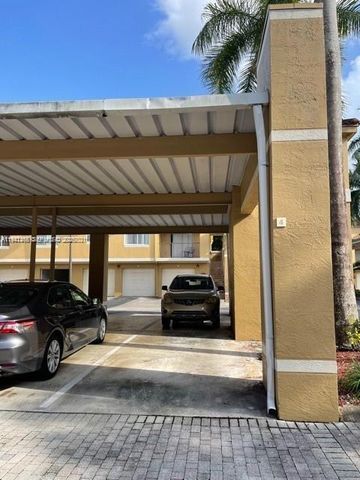 761 N Pine Island Rd 203, Plantation, FL 33324