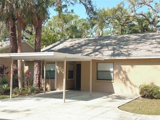 4933 VILLAGE GARDENS DRIVE 211, Sarasota, FL 34234