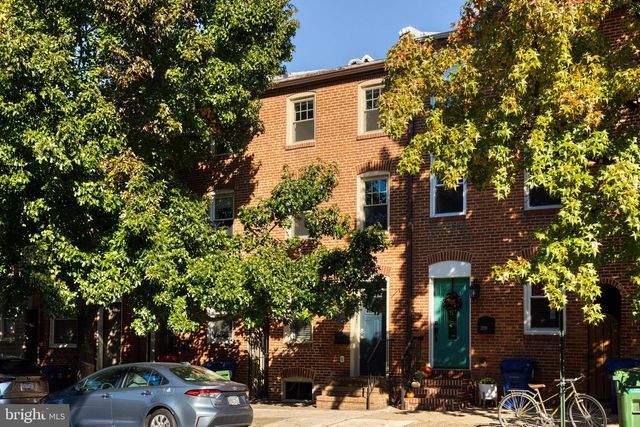 2218 FLEET ST, Baltimore, MD 21231