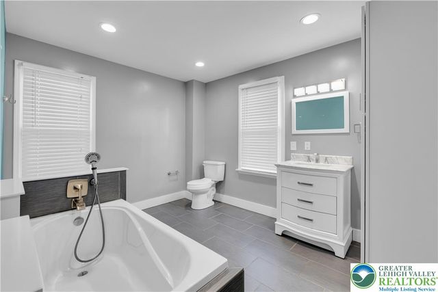 928 Wilkes Barre Street, Easton, PA 18042