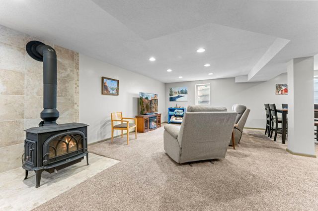 3848 Maryland Avenue N, New Hope, MN 55427