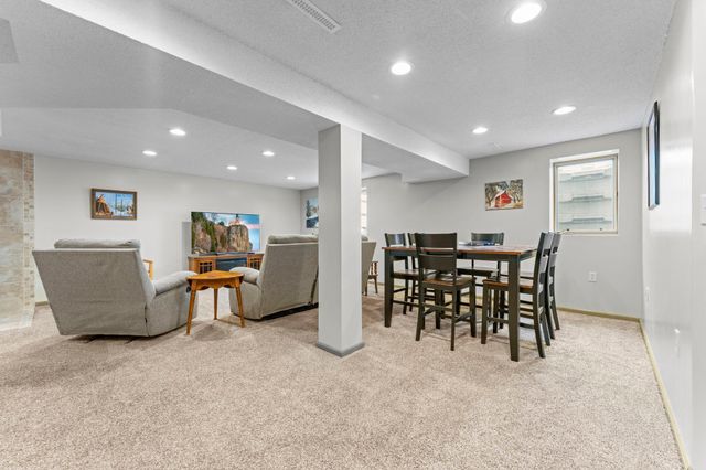 3848 Maryland Avenue N, New Hope, MN 55427