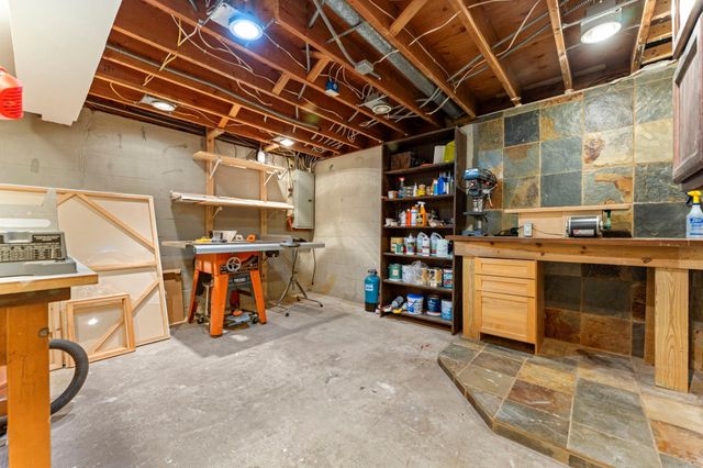 3848 Maryland Avenue N, New Hope, MN 55427