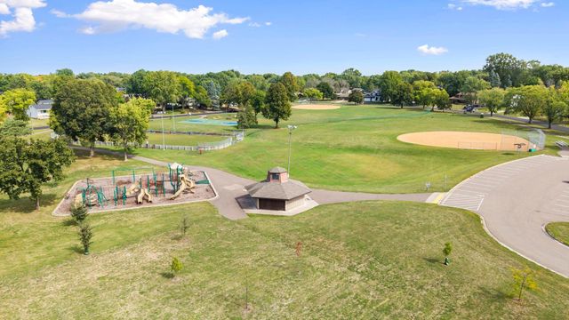 3848 Maryland Avenue N, New Hope, MN 55427