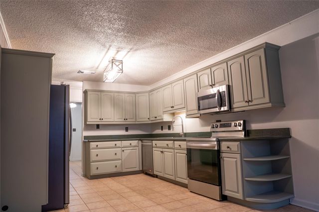 5018 Starboard Lane, Dickinson, TX 77539
