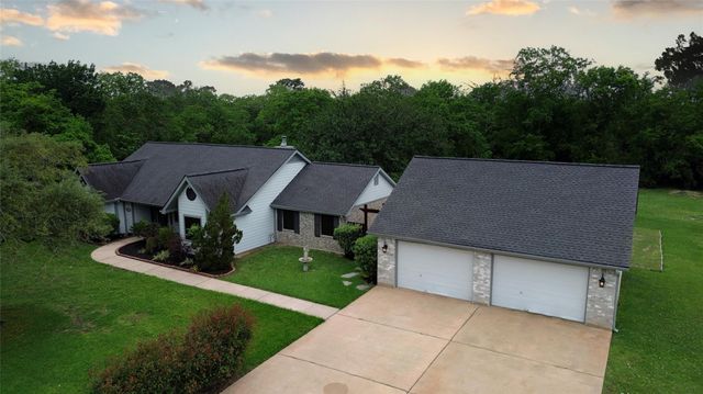 5018 Starboard Lane, Dickinson, TX 77539