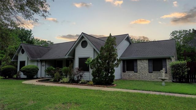 5018 Starboard Lane, Dickinson, TX 77539