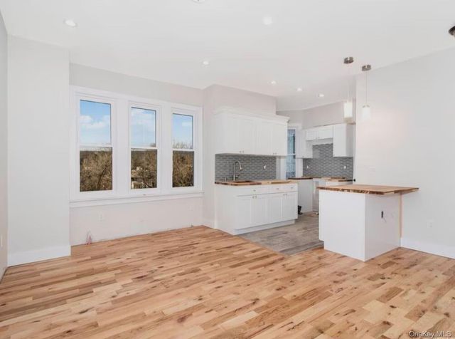 154 Woodworth Avenue, Yonkers, NY 10701