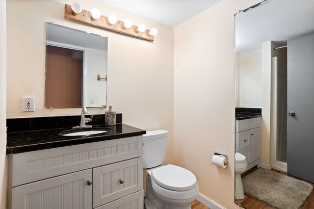 214 Meadows Edge 214, Acton, MA 01718