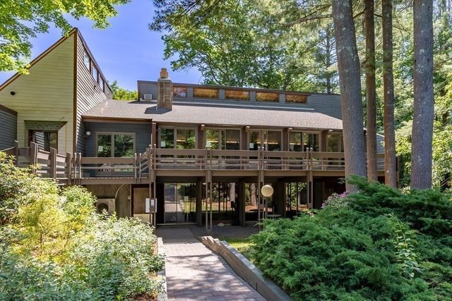 214 Meadows Edge 214, Acton, MA 01718