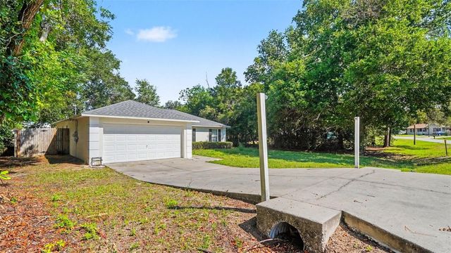 56 HEMLOCK RADIAL, Ocala, FL 34472