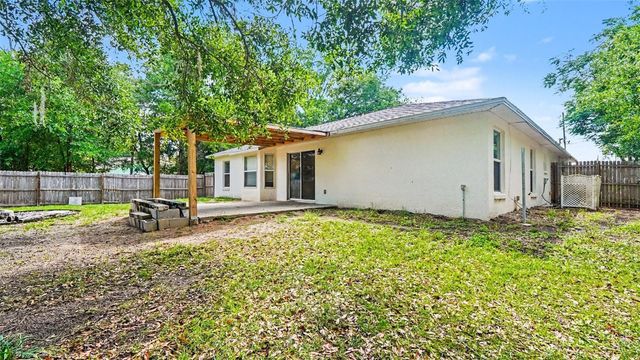 56 HEMLOCK RADIAL, Ocala, FL 34472