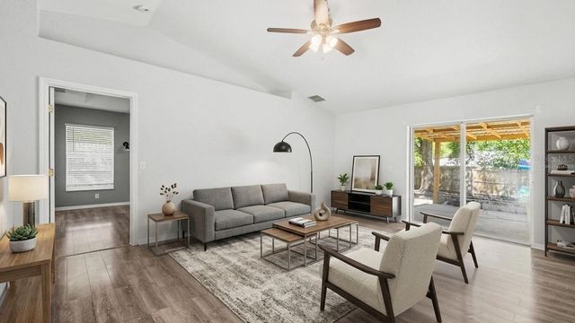 56 HEMLOCK RADIAL, Ocala, FL 34472