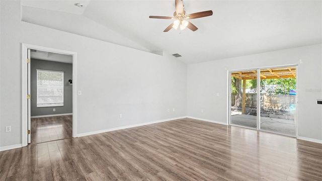 56 HEMLOCK RADIAL, Ocala, FL 34472