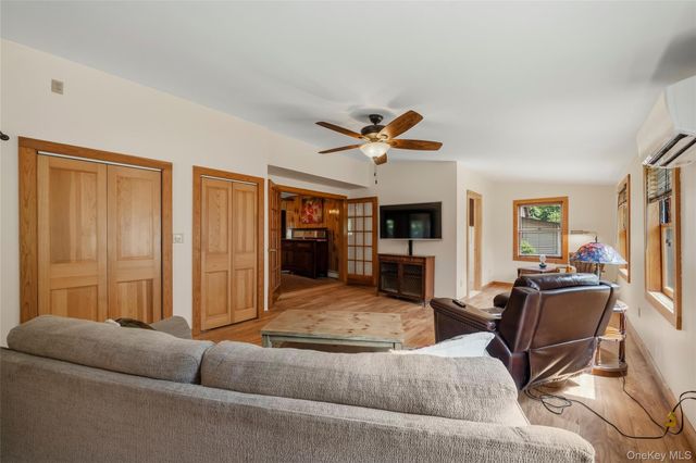 3836 State Route 52, Pine Bush, NY 12566