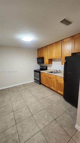 3970 NW 30th Ter 2, Lauderdale Lakes, FL 33309