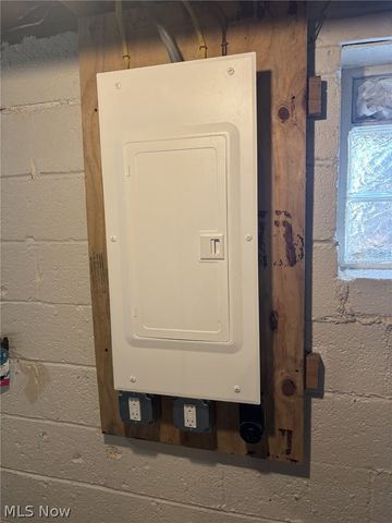 521 Kenwood Drive B-5, Euclid, OH 44123