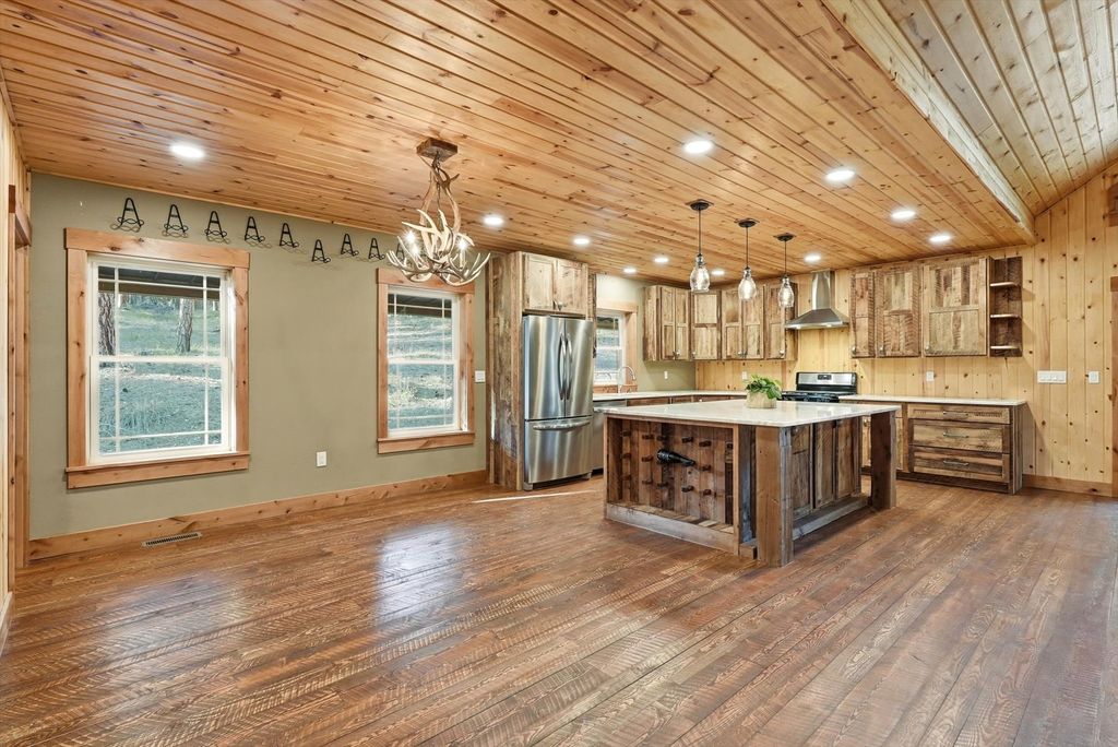 569 Timber Trail, Stevensville, MT 59870 photo 11