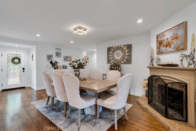 6954 Woodlake Avenue, West Hills, CA 91307