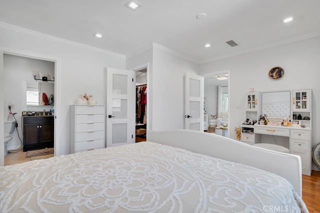 6954 Woodlake Avenue, West Hills, CA 91307