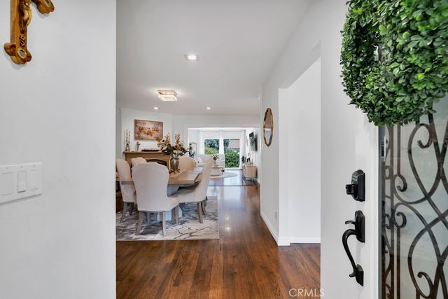 6954 Woodlake Avenue, West Hills, CA 91307