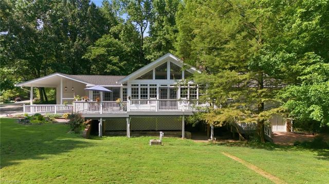 6312 Hickory Hollow Road, Jamestown, NC 27282
