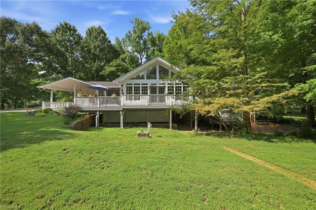 6312 Hickory Hollow Road, Jamestown, NC 27282