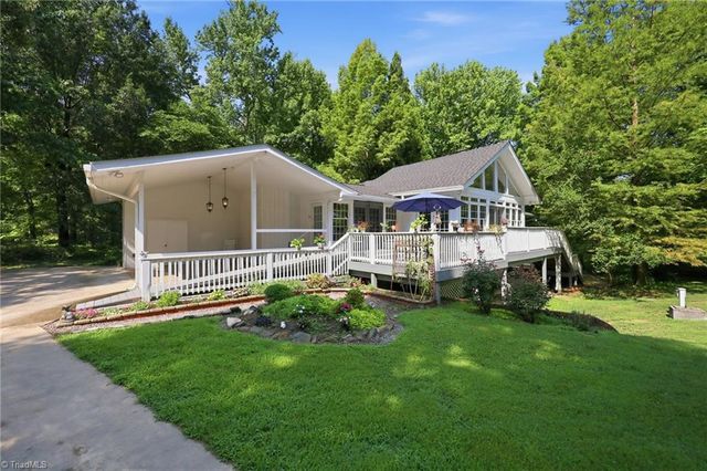 6312 Hickory Hollow Road, Jamestown, NC 27282