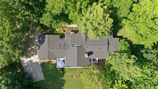 6312 Hickory Hollow Road, Jamestown, NC 27282