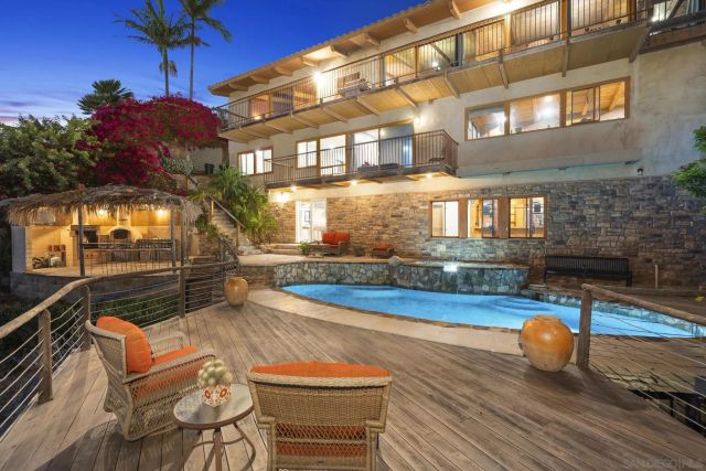 5832 La Jolla Corona Dr, La Jolla, CA 92037