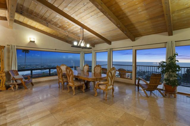 5832 La Jolla Corona Dr, La Jolla, CA 92037