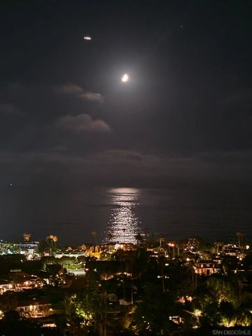 5832 La Jolla Corona Dr, La Jolla, CA 92037