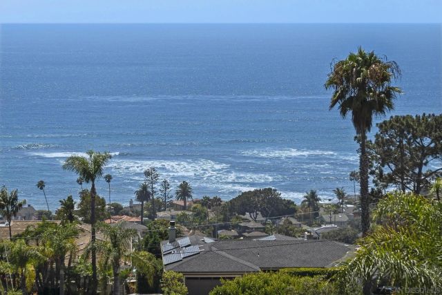 5832 La Jolla Corona Dr, La Jolla, CA 92037
