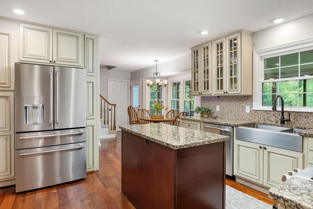 707 Rocky Shadows Drive, Chattanooga, TN 37421