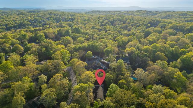 707 Rocky Shadows Drive, Chattanooga, TN 37421