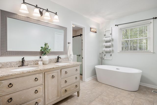 707 Rocky Shadows Drive, Chattanooga, TN 37421