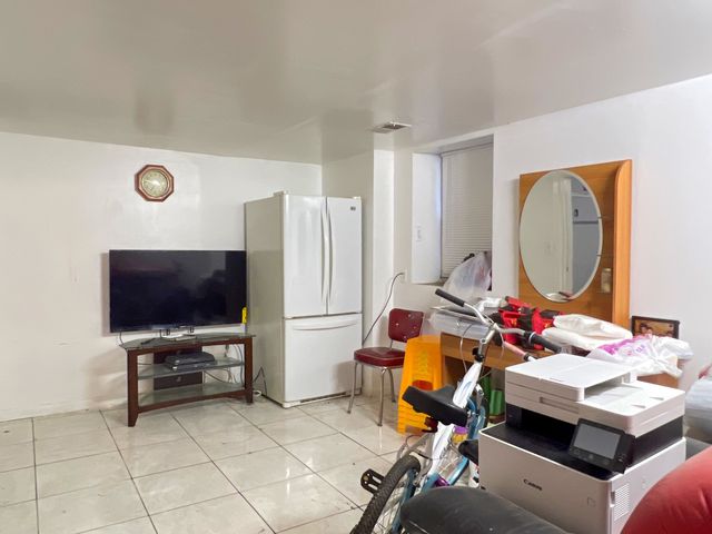450 W 29th Street, Chicago, IL 60616